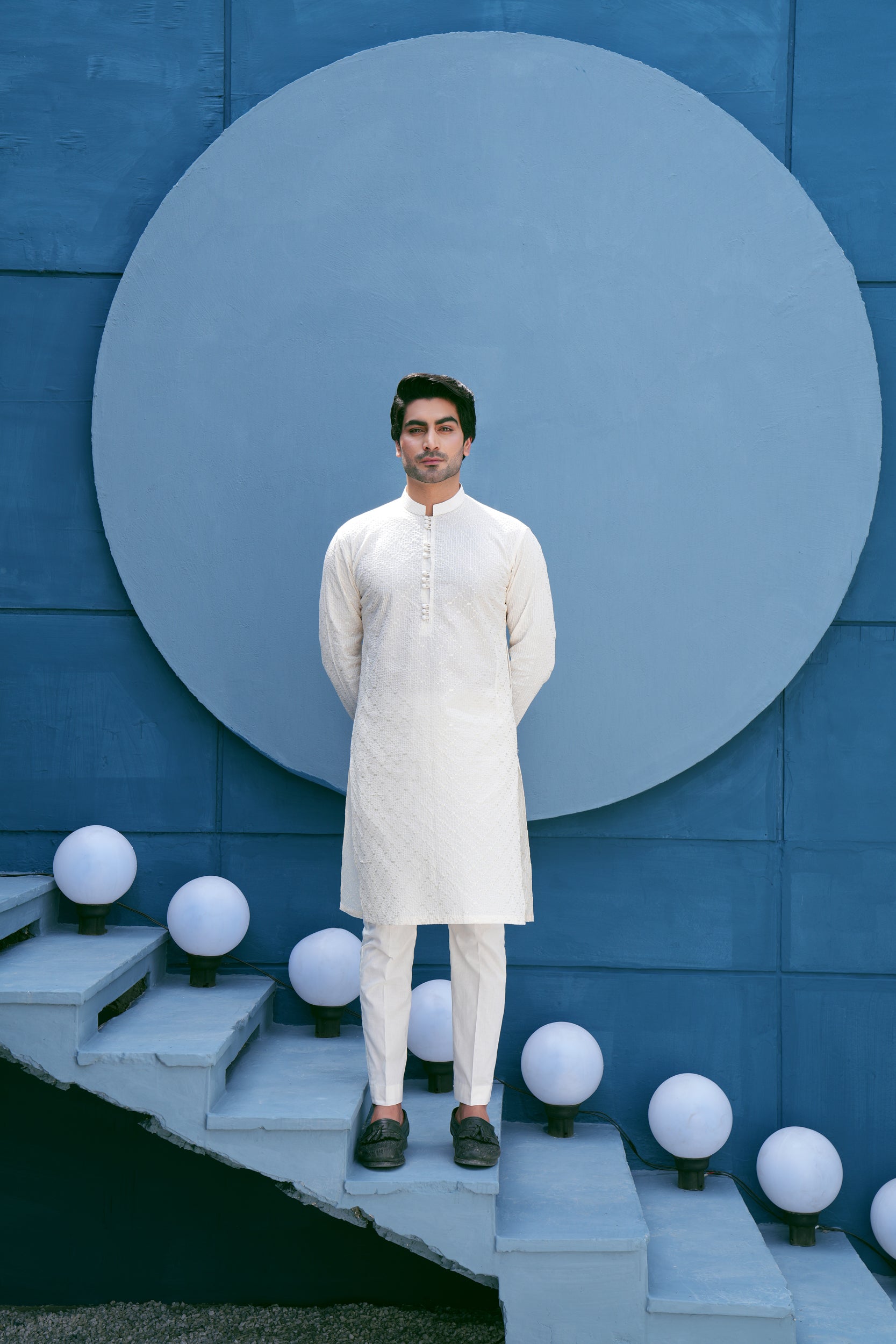 Ivory Thread Work Kurta Set