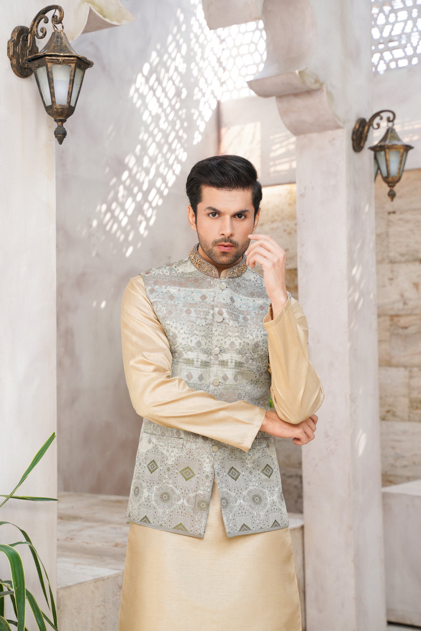 Lead embellished ban printed waistcoat