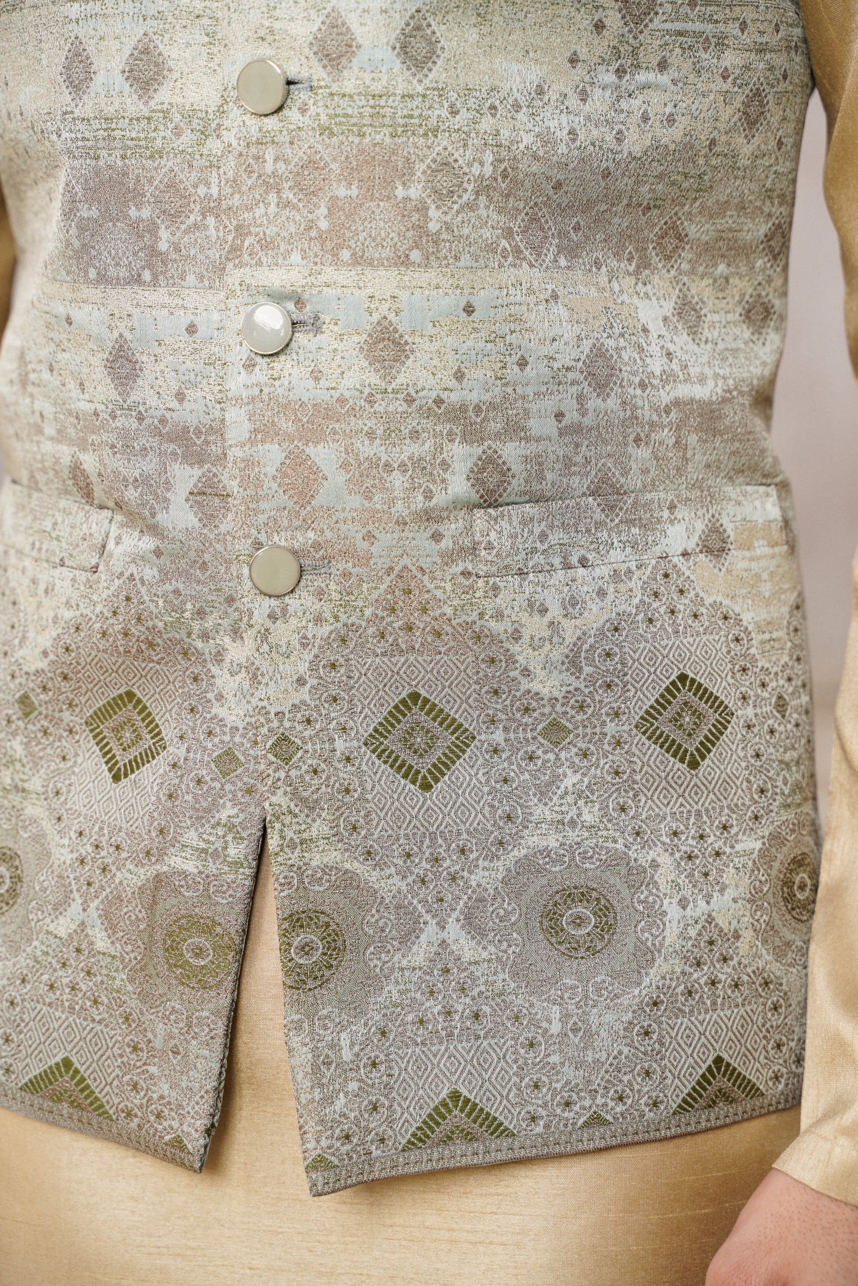 Lead embellished ban printed waistcoat