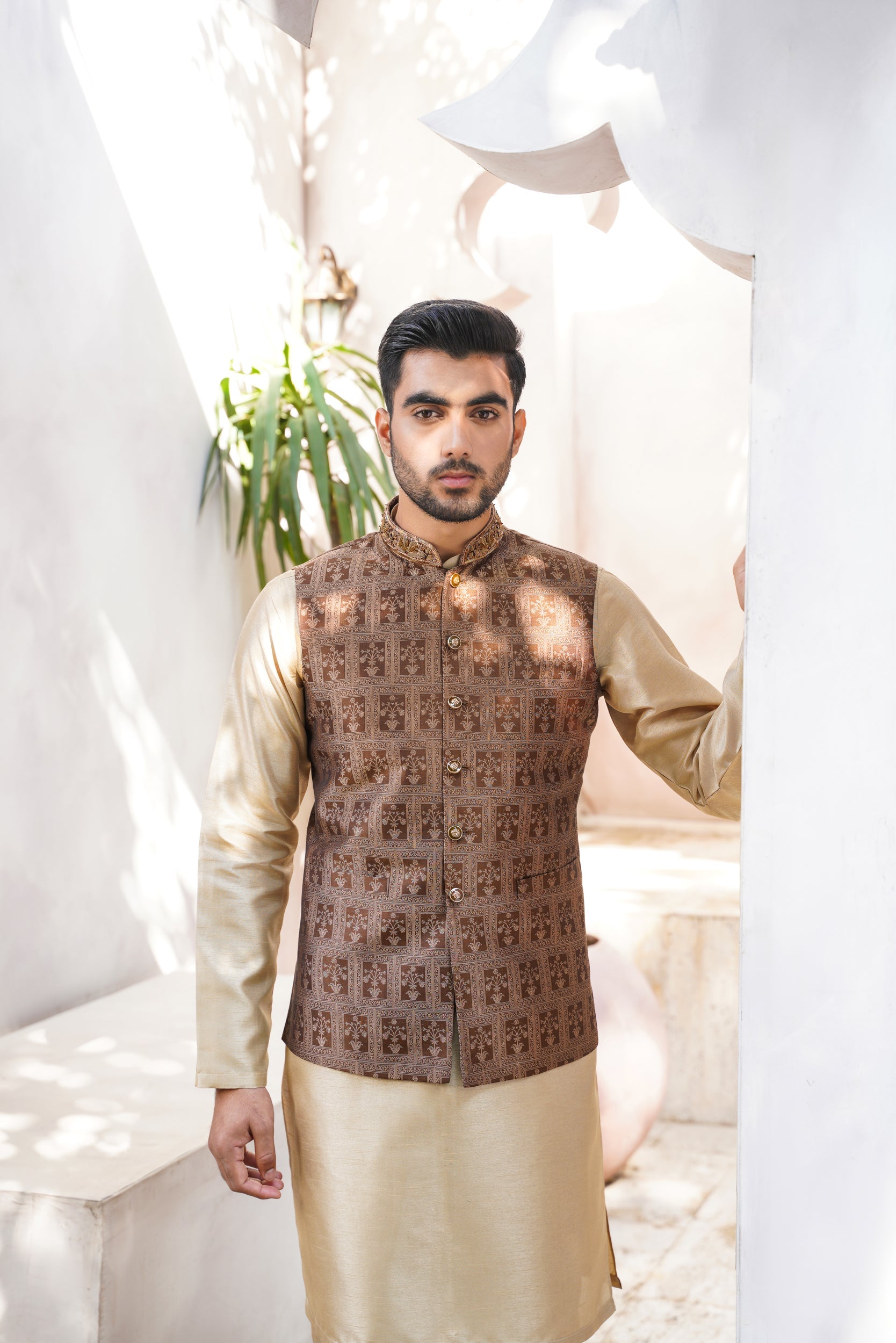 Embellished ban brown  self jaquard waistcoat