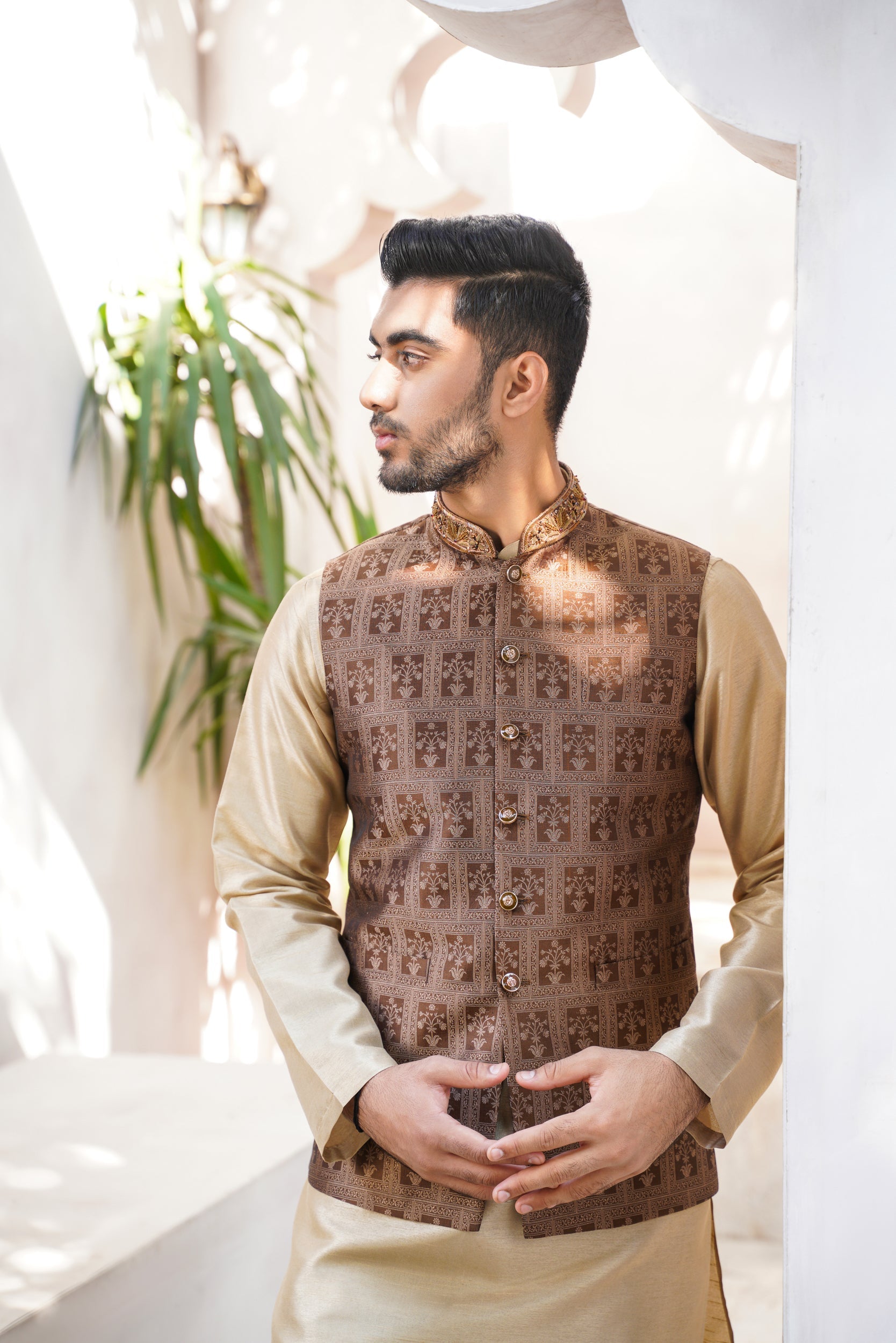 Embellished ban brown  self jaquard waistcoat