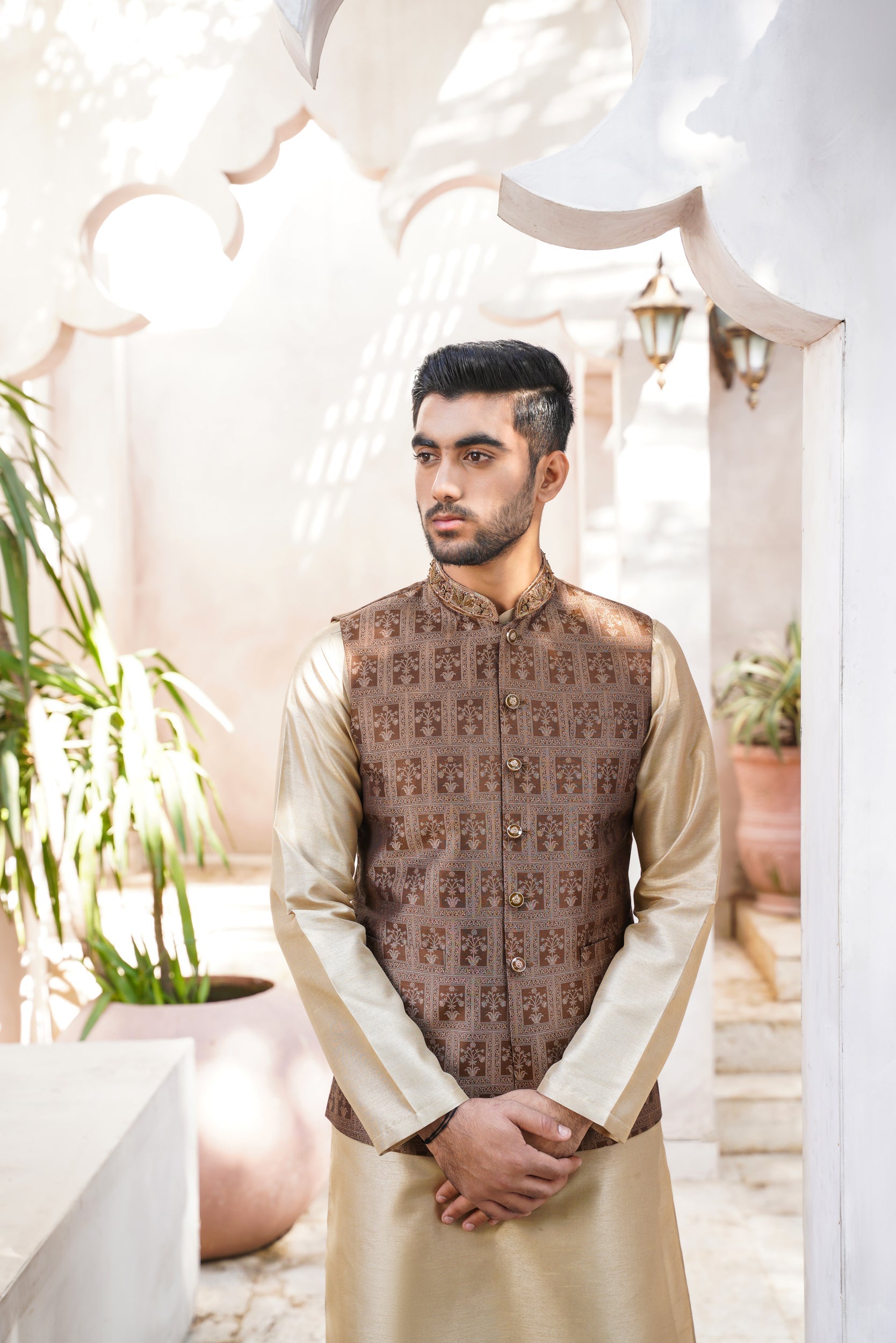 Embellished ban brown  self jaquard waistcoat