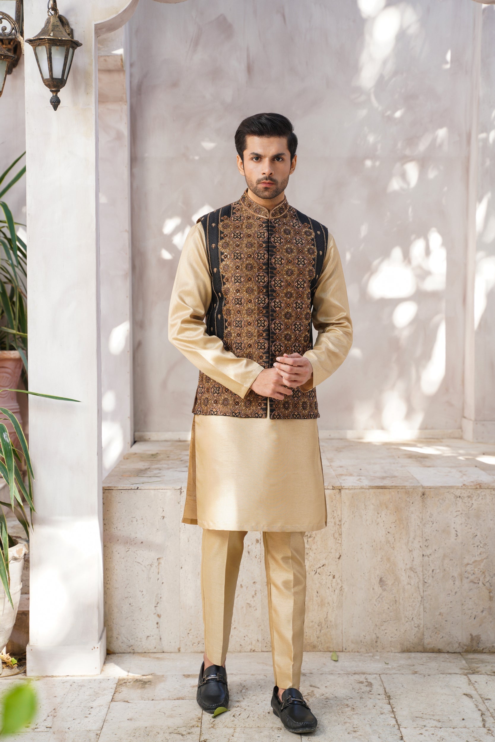 Medallion Pattern Waistcoat