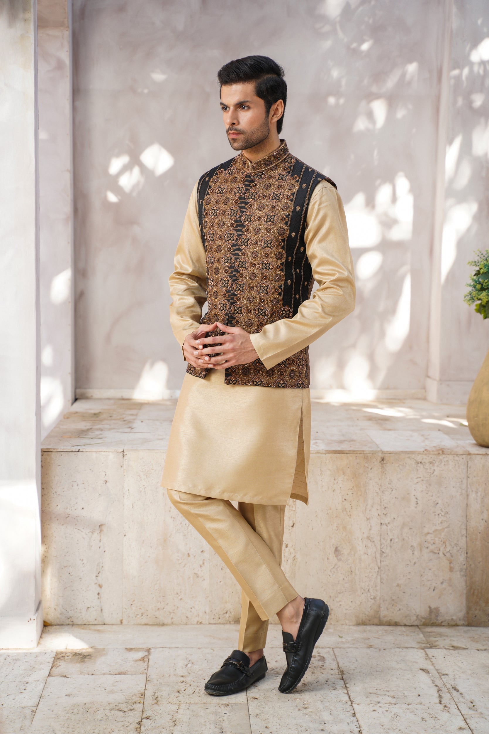 Medallion Pattern Waistcoat