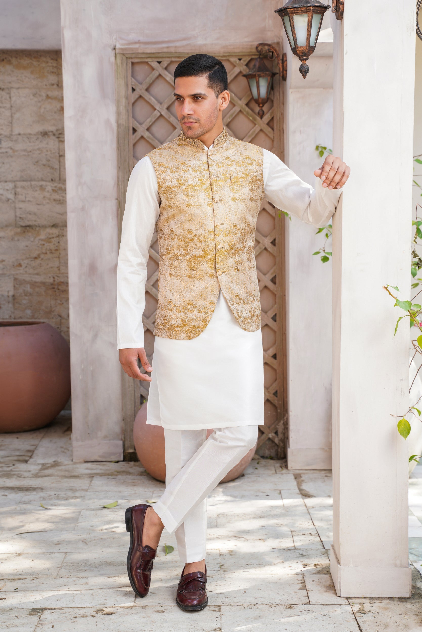 Embellished ban golden  waistcoat