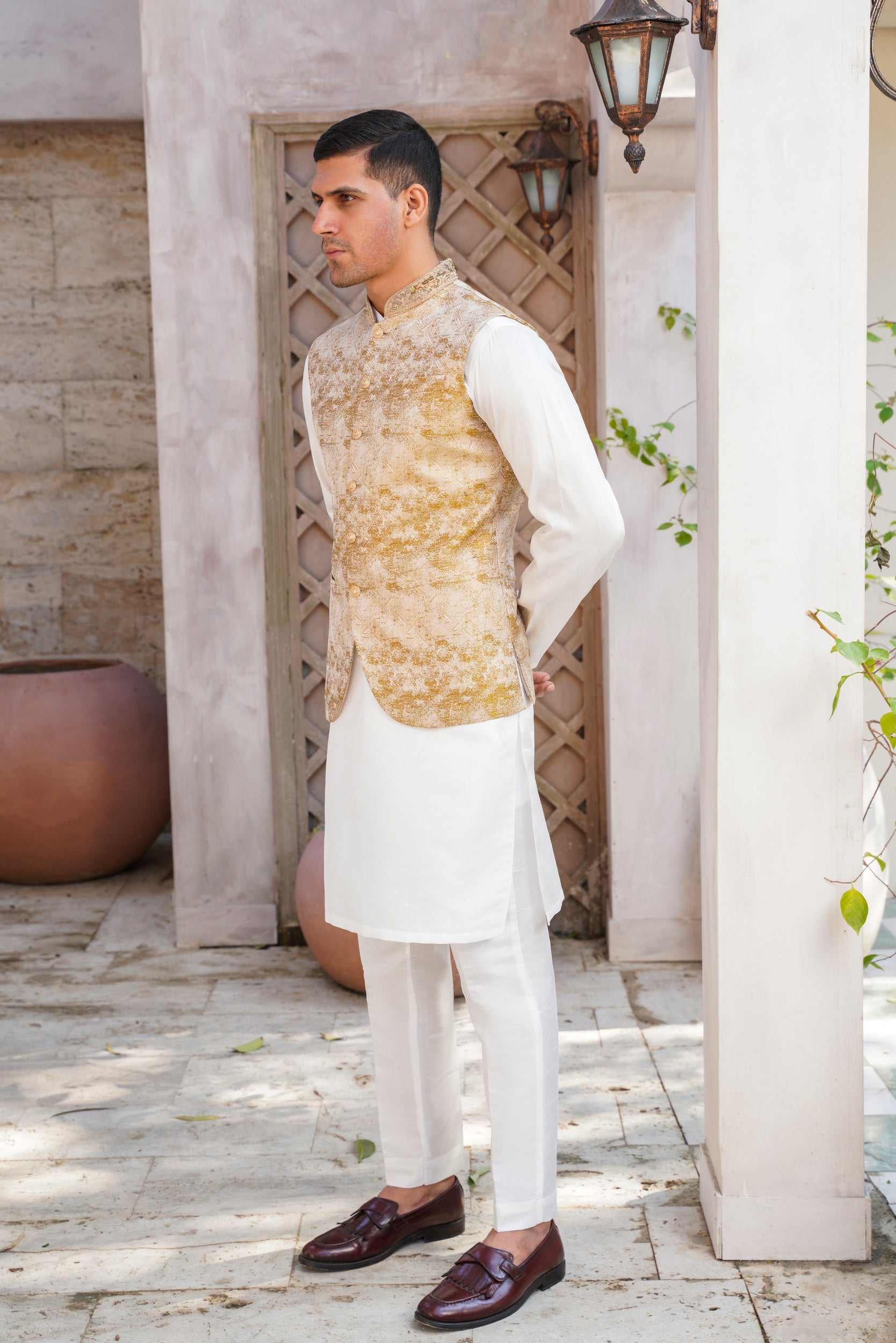 Embellished ban golden  waistcoat