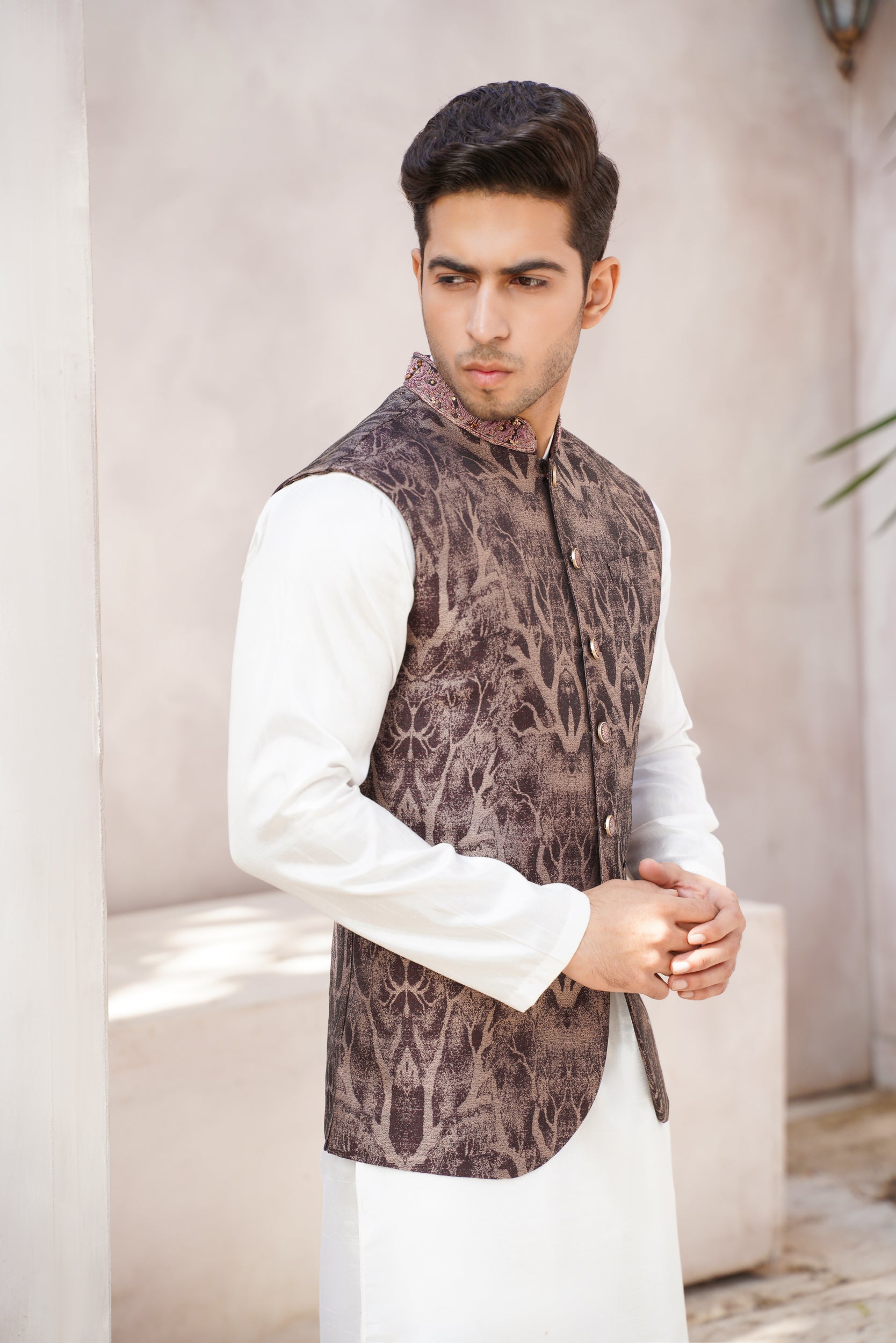 Embriodered ban waistcoat