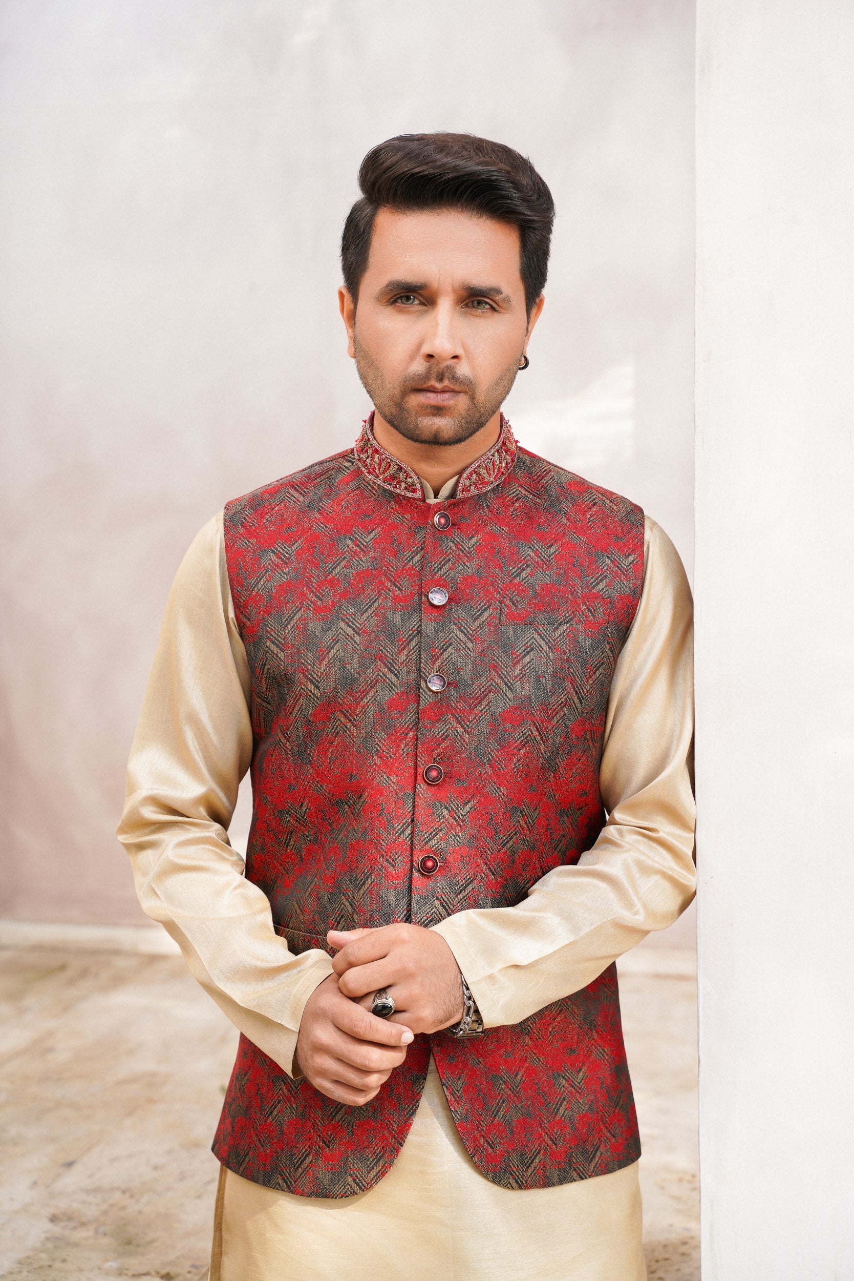 Embellished ban gary red printed waistcoat