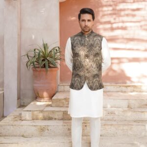 Classic self-patterned waistcoat