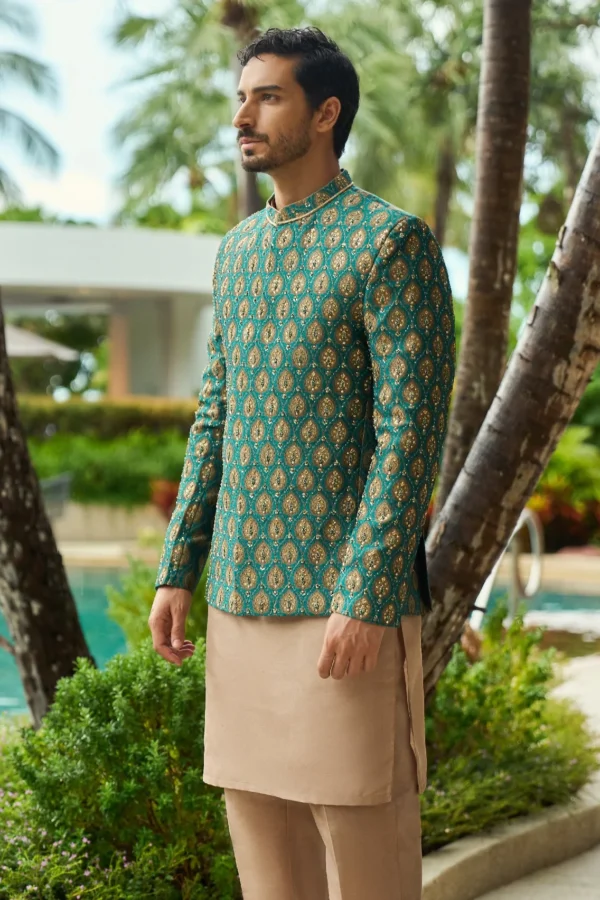 palm regal prince coat ensemble